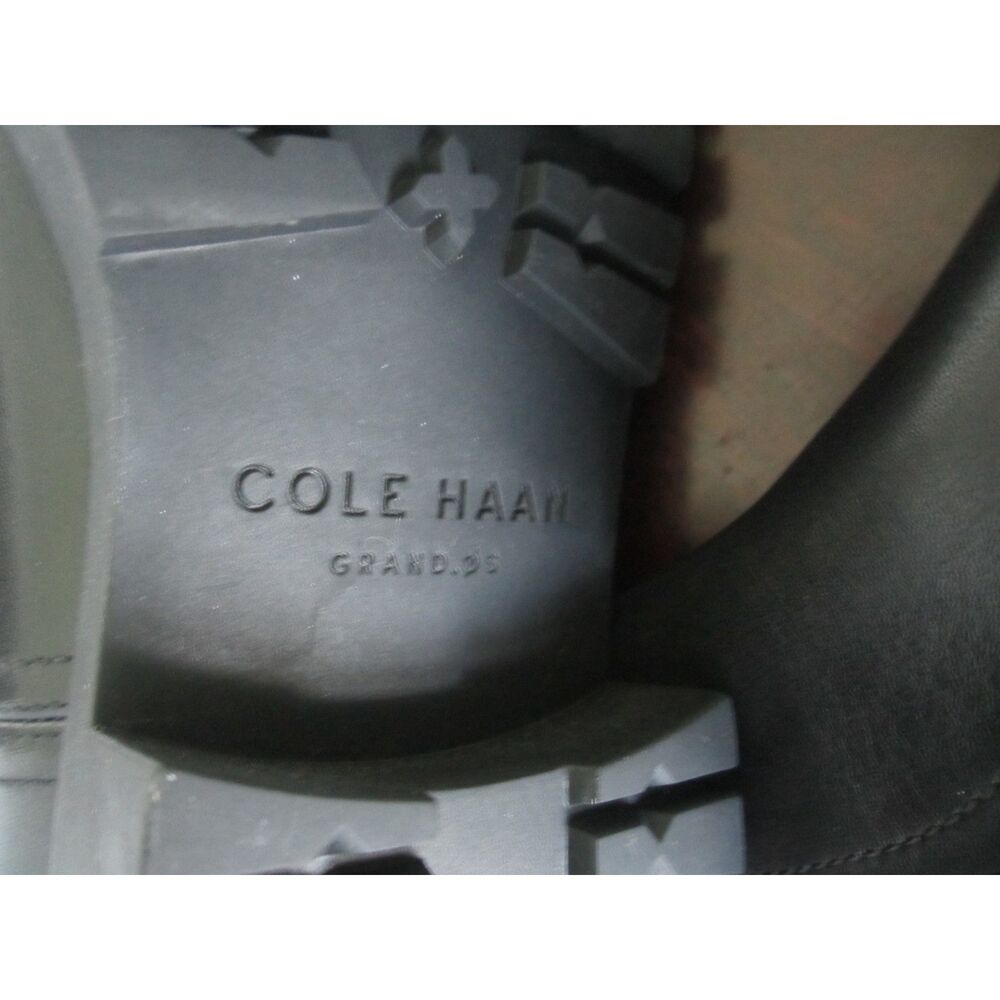 NEW COLE HAAN BLACK LEATHER ANKLE BOOTIE , BACK ZIP ,SIDE STRETCH SIZE  7 1/2 B - Picture 6 of 6